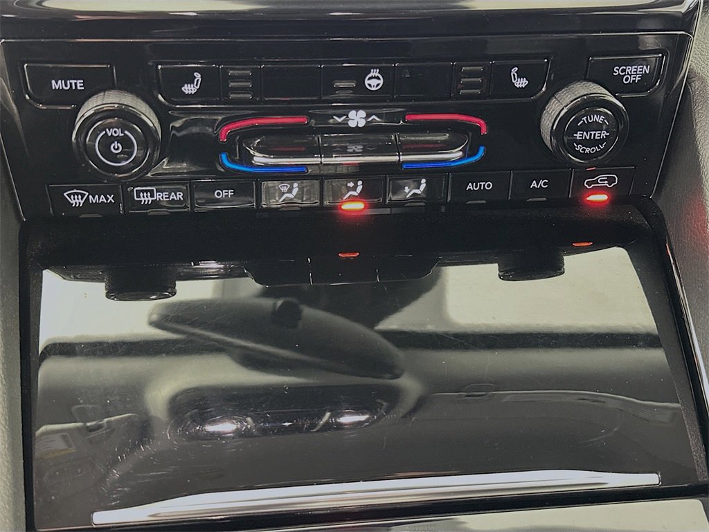 Used 2022 Jeep Grand Cherokee L Limited image 22