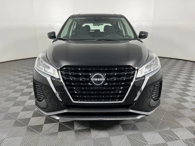 Certified 2025 Nissan Kicks Play S FWD image 5