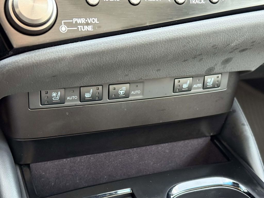 Used 2025 Lexus ES 350 w/ Premium Package image 24