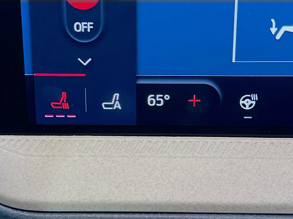 New 2026 Ford Maverick Lariat image 24