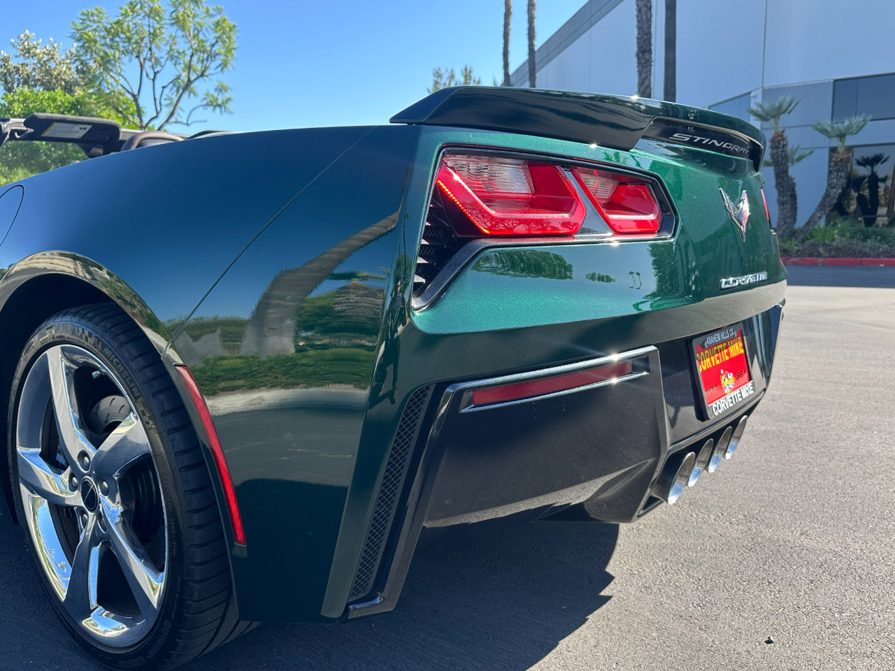 Used 2014 Chevrolet Corvette Stingray Convertible w/ 3LT Preferred Equipment Group image 17
