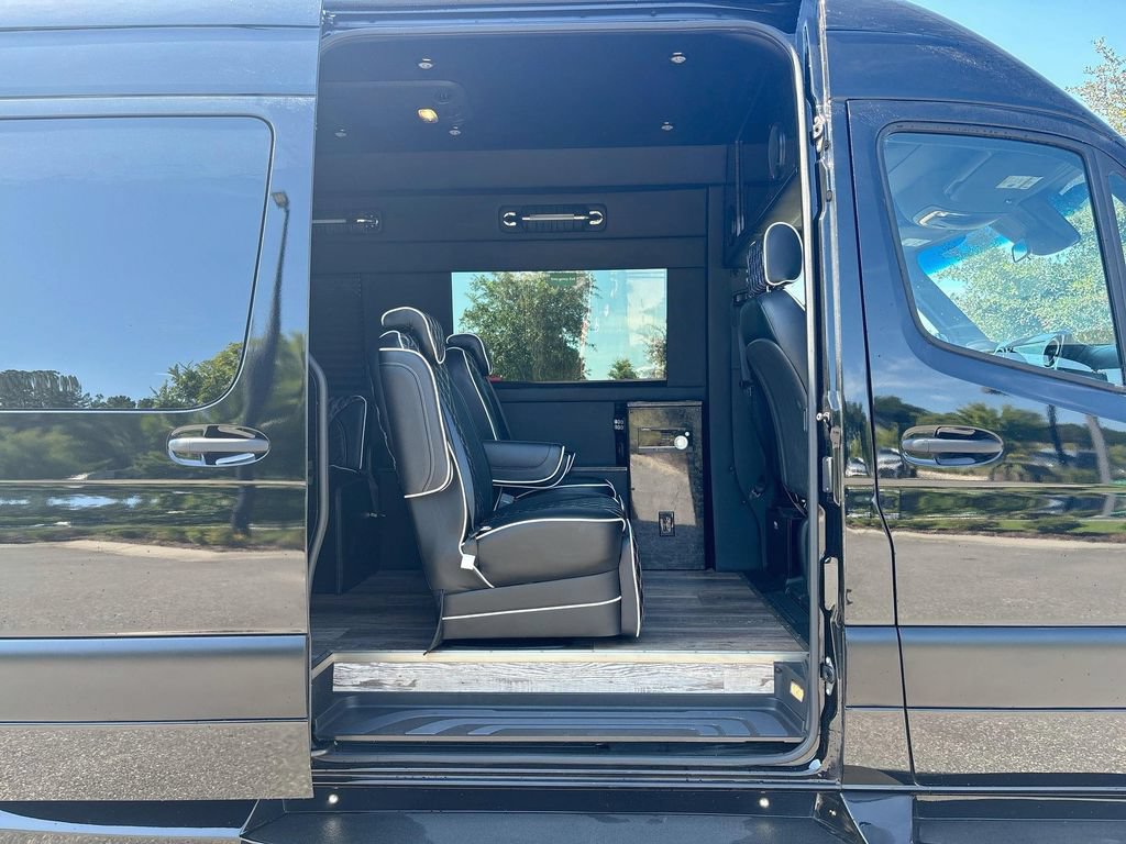 Used 2022 Mercedes-Benz Sprinter 3500 image 15