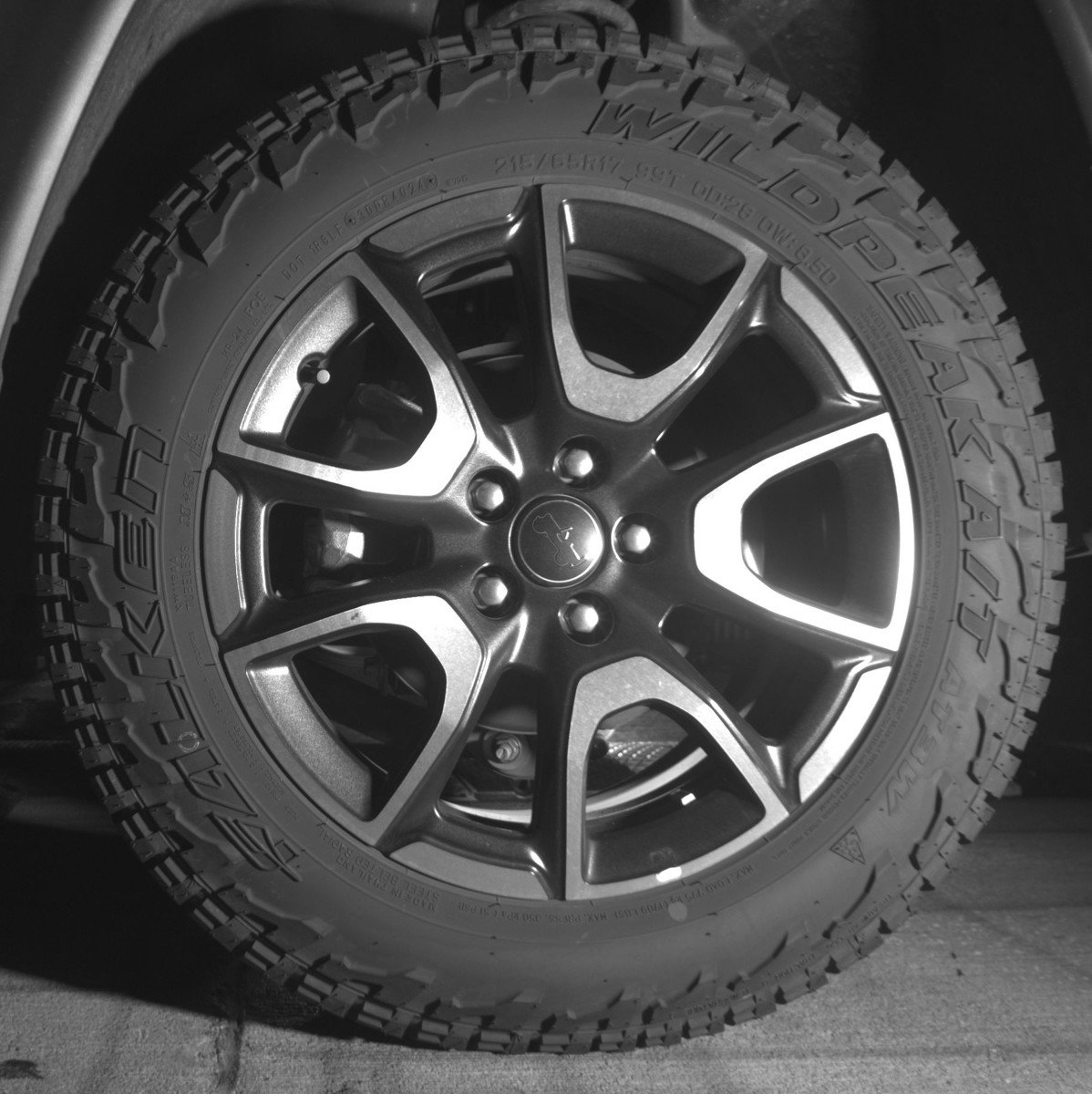Used 2025 Jeep Compass Trailhawk image 14