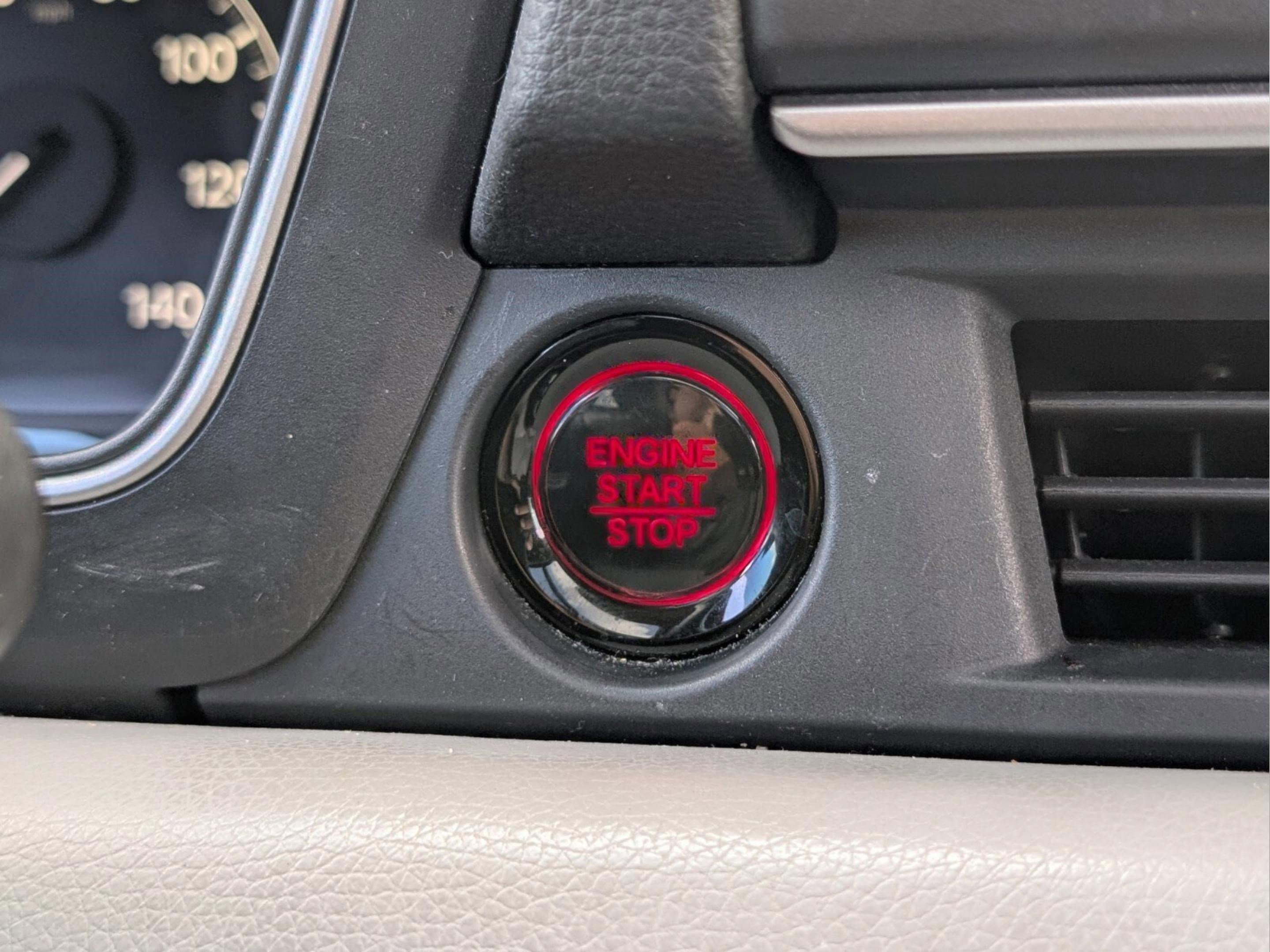 Used 2023 Honda Pilot Touring image 39