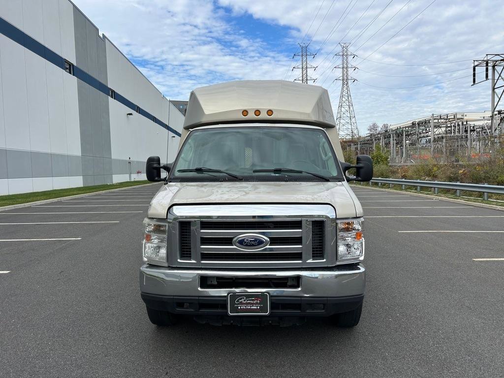 Used 2017 Ford E-350 and Econoline 350 Super Duty w/ Power Windows & Locks Group RWD image 7