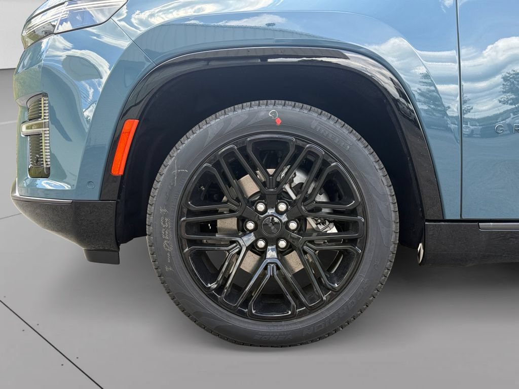 New 2026 Jeep Grand Wagoneer Limited AWD/4WD image 8