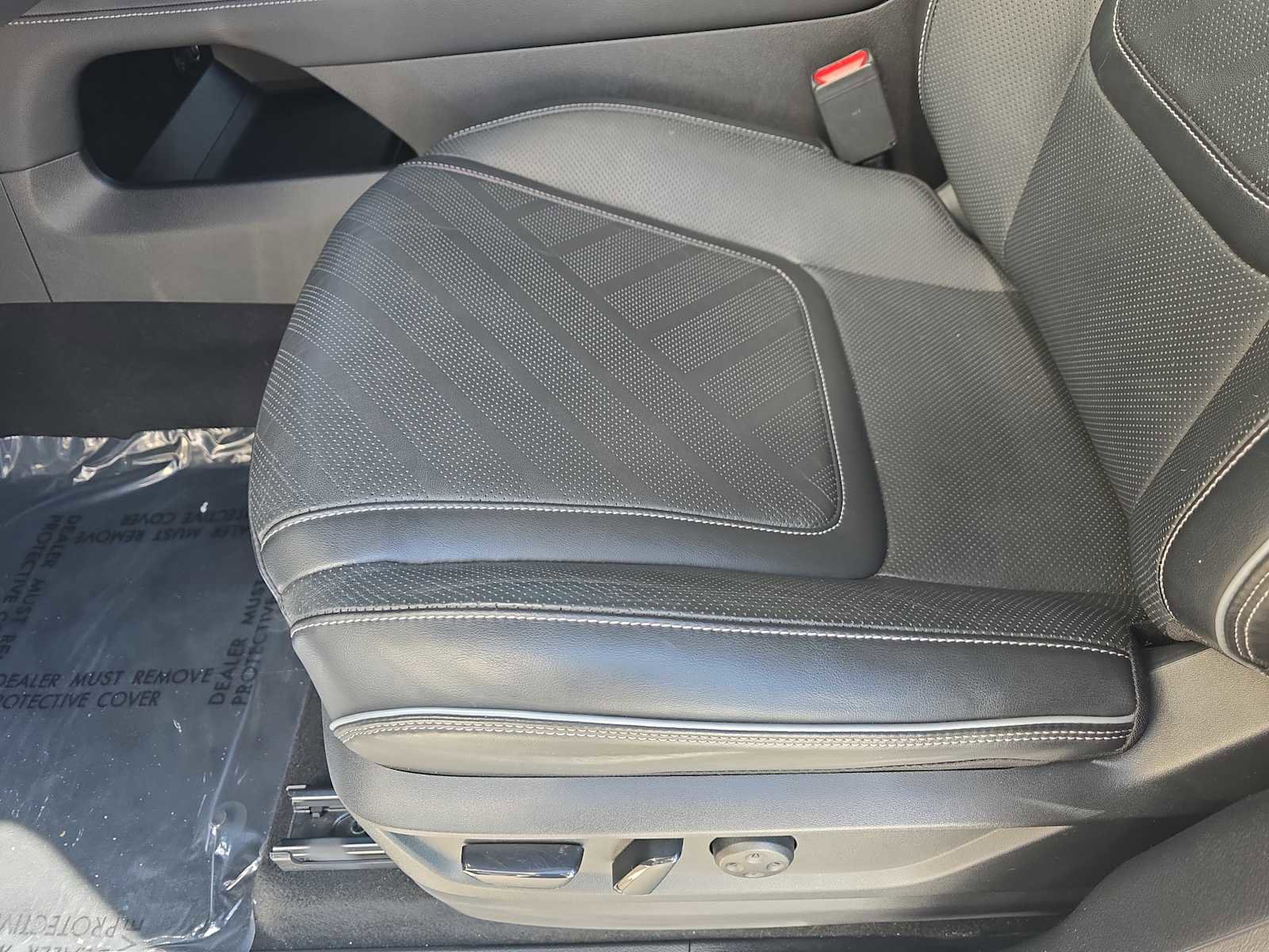 Certified 2025 INFINITI QX80 Luxe image 15