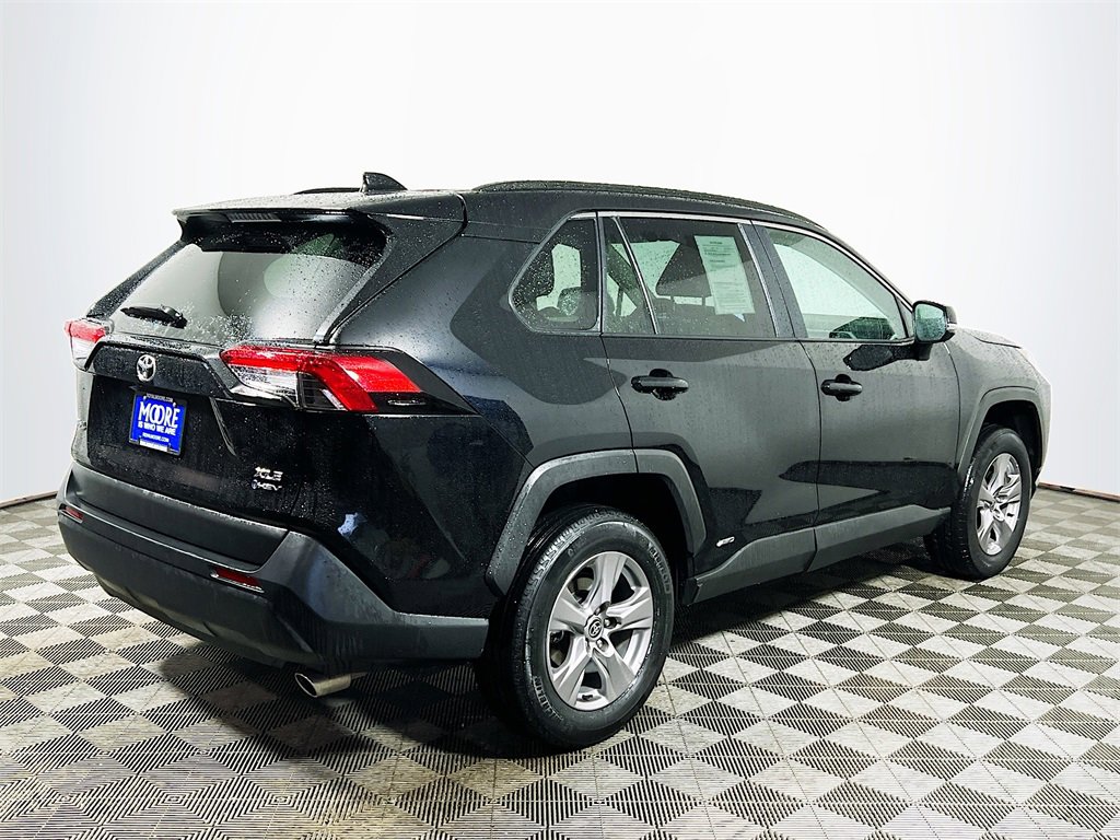 Certified 2025 Toyota RAV4 XLE image 8
