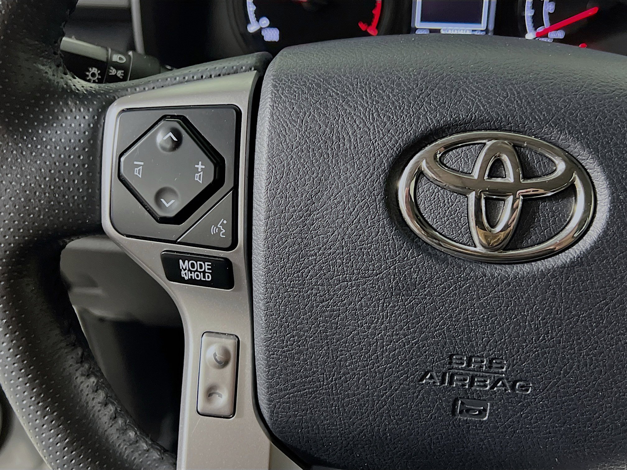 Used 2024 Toyota 4Runner SR5 Premium w/ Moonroof Package RWD image 19