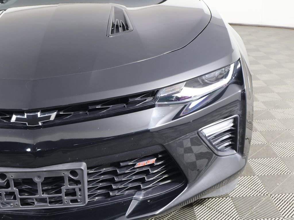 Used 2017 Chevrolet Camaro SS RWD image 16