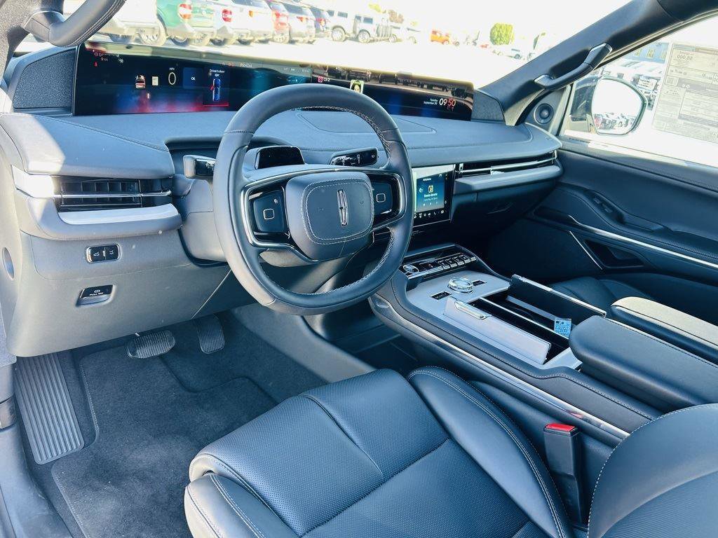 New 2025 Lincoln Navigator Reserve w/ Jet Appearance Package image 23