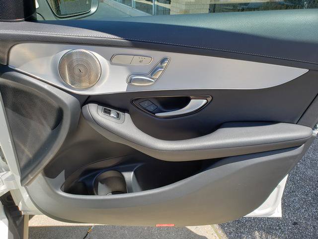 Used 2023 Mercedes-Benz GLC 300 4MATIC Coupe image 20