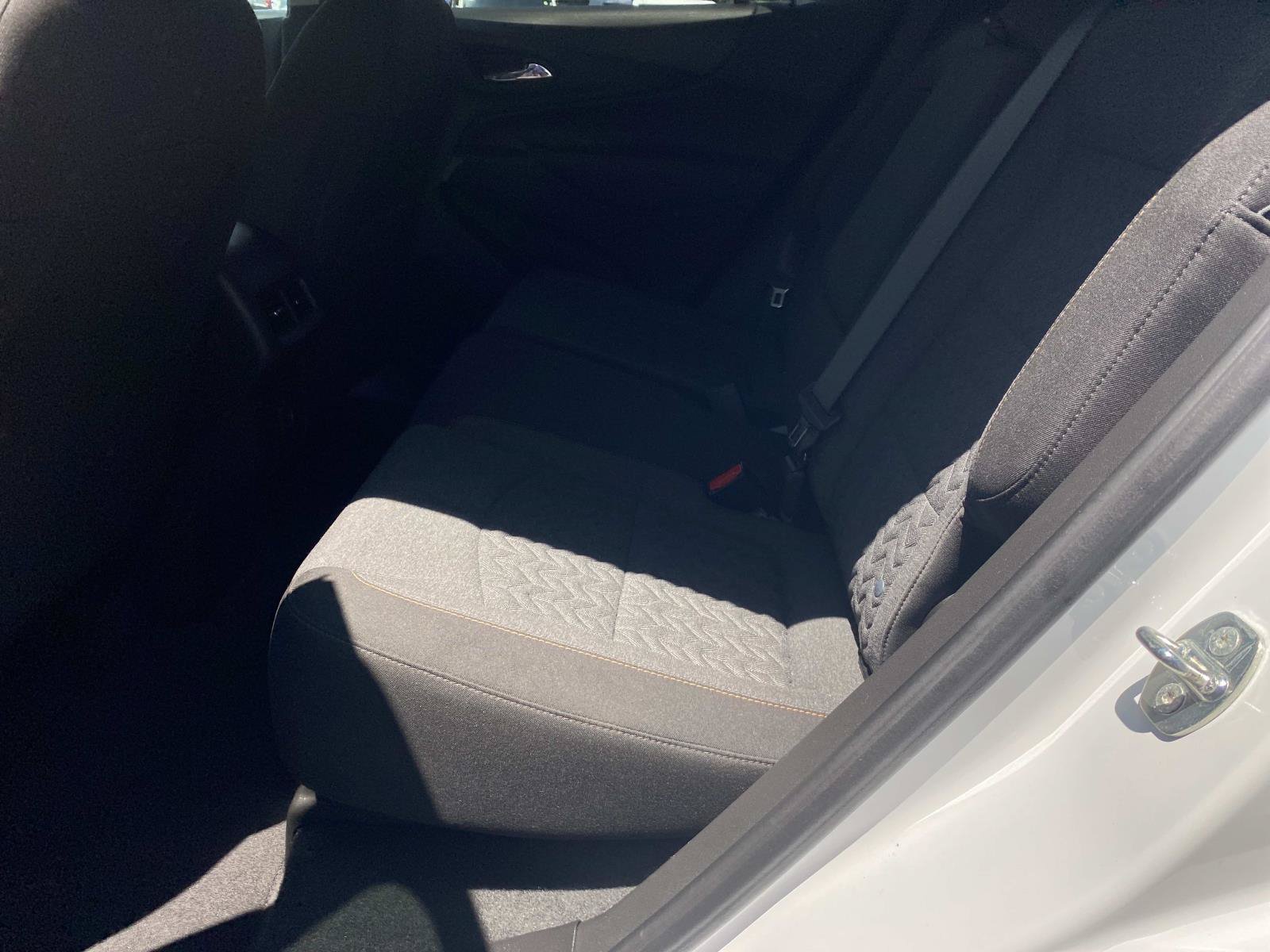 Used 2022 Chevrolet Equinox LT FWD image 13