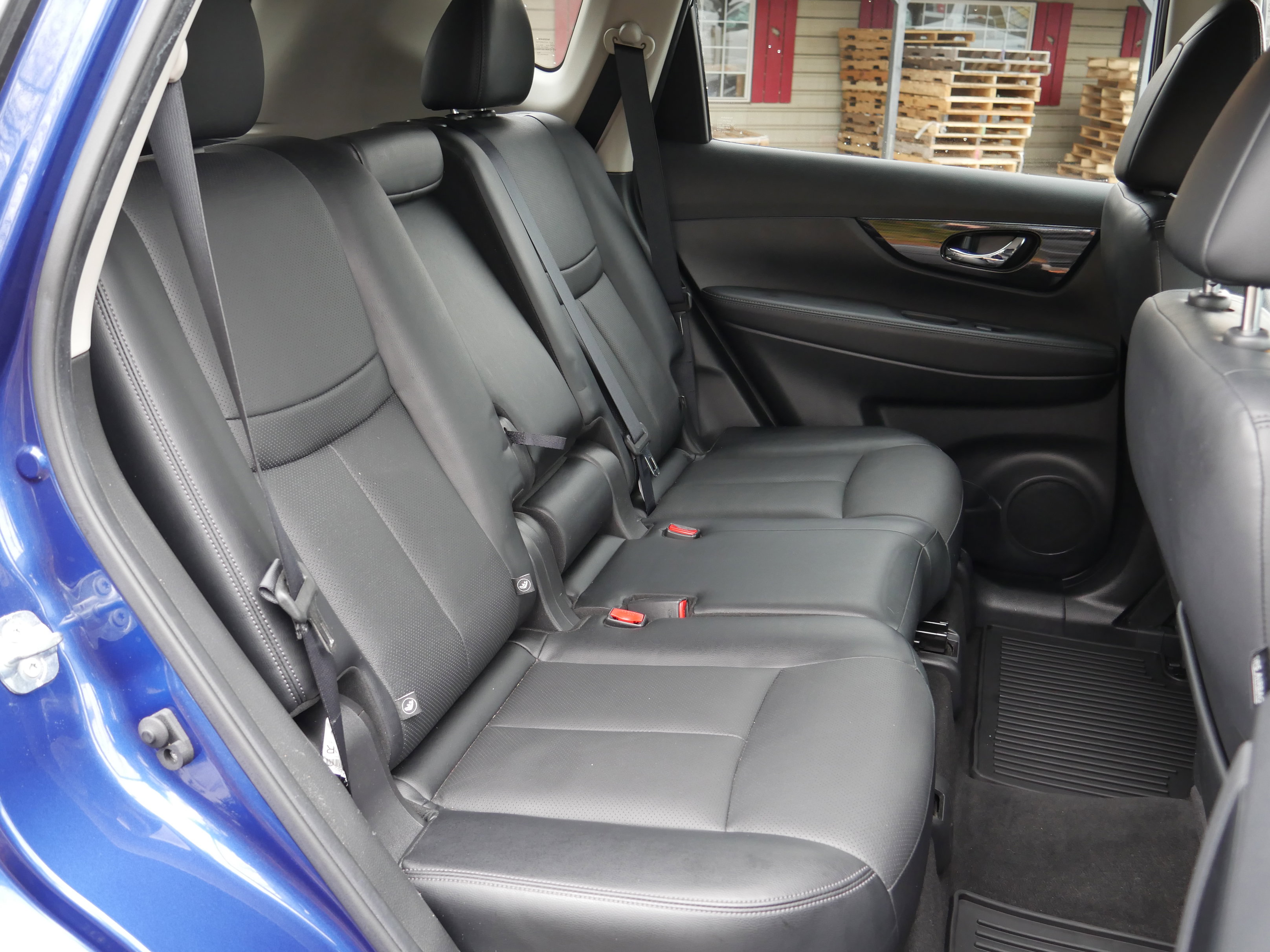 Used 2018 Nissan Rogue SL w/ Premium Package image 27