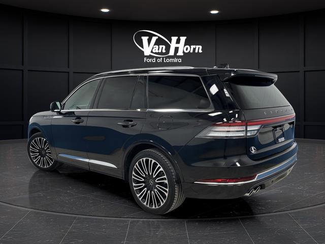 Used 2025 Lincoln Aviator Black Label image 3