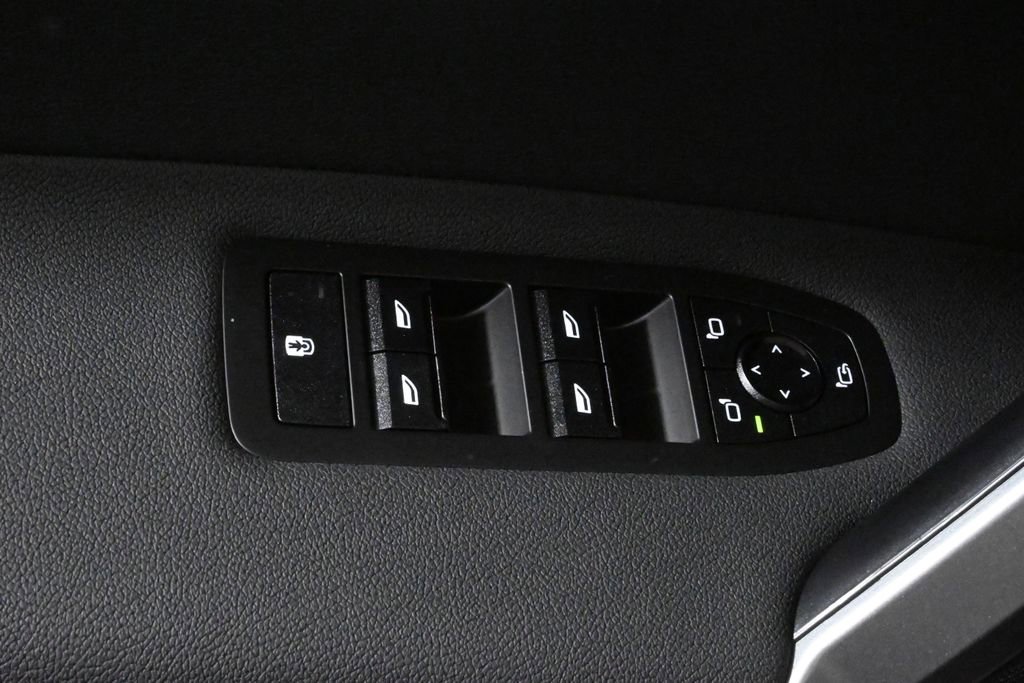 Used 2026 BMW iX xDrive45 w/ M Sport Package image 29