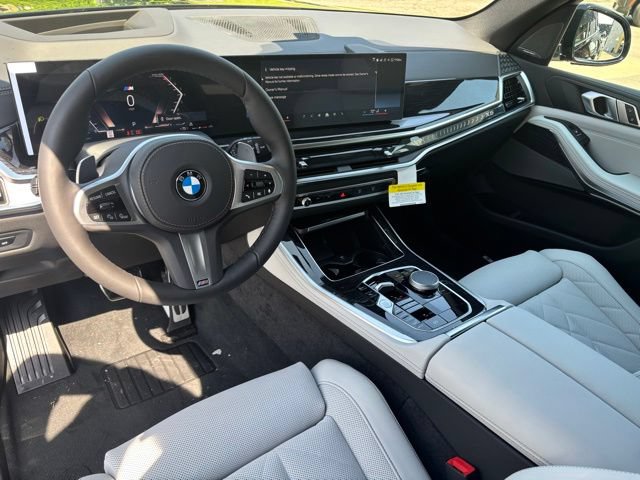 New 2026 BMW X5 xDrive40i w/ M Sport Package AWD/4WD image 16