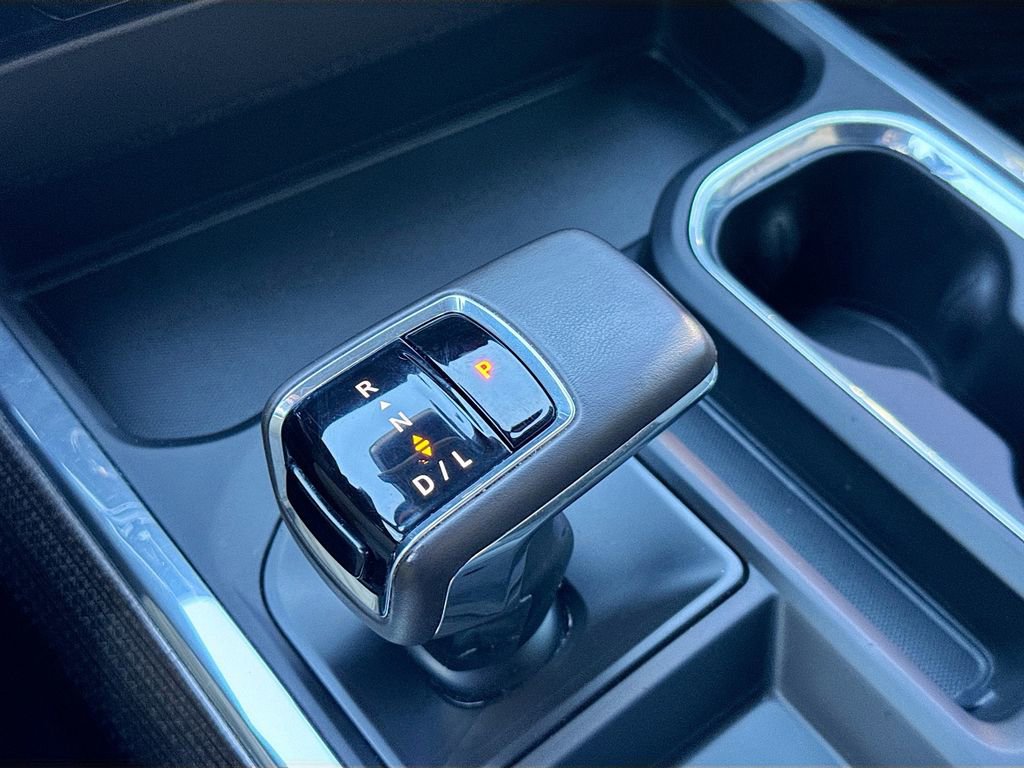 Used 2023 Chevrolet Silverado 1500 RST w/ Protection Package image 16