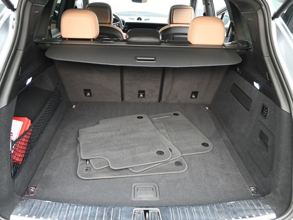 Certified 2025 Porsche Cayenne GTS image 23