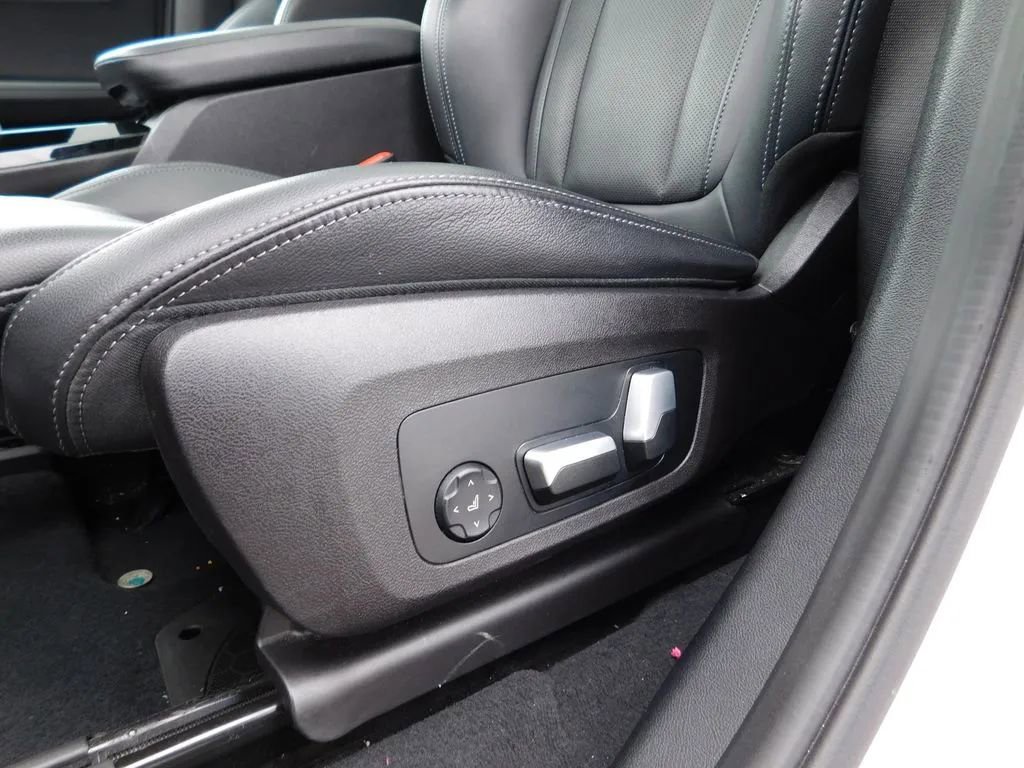 Used 2023 BMW X3 sDrive30i image 15