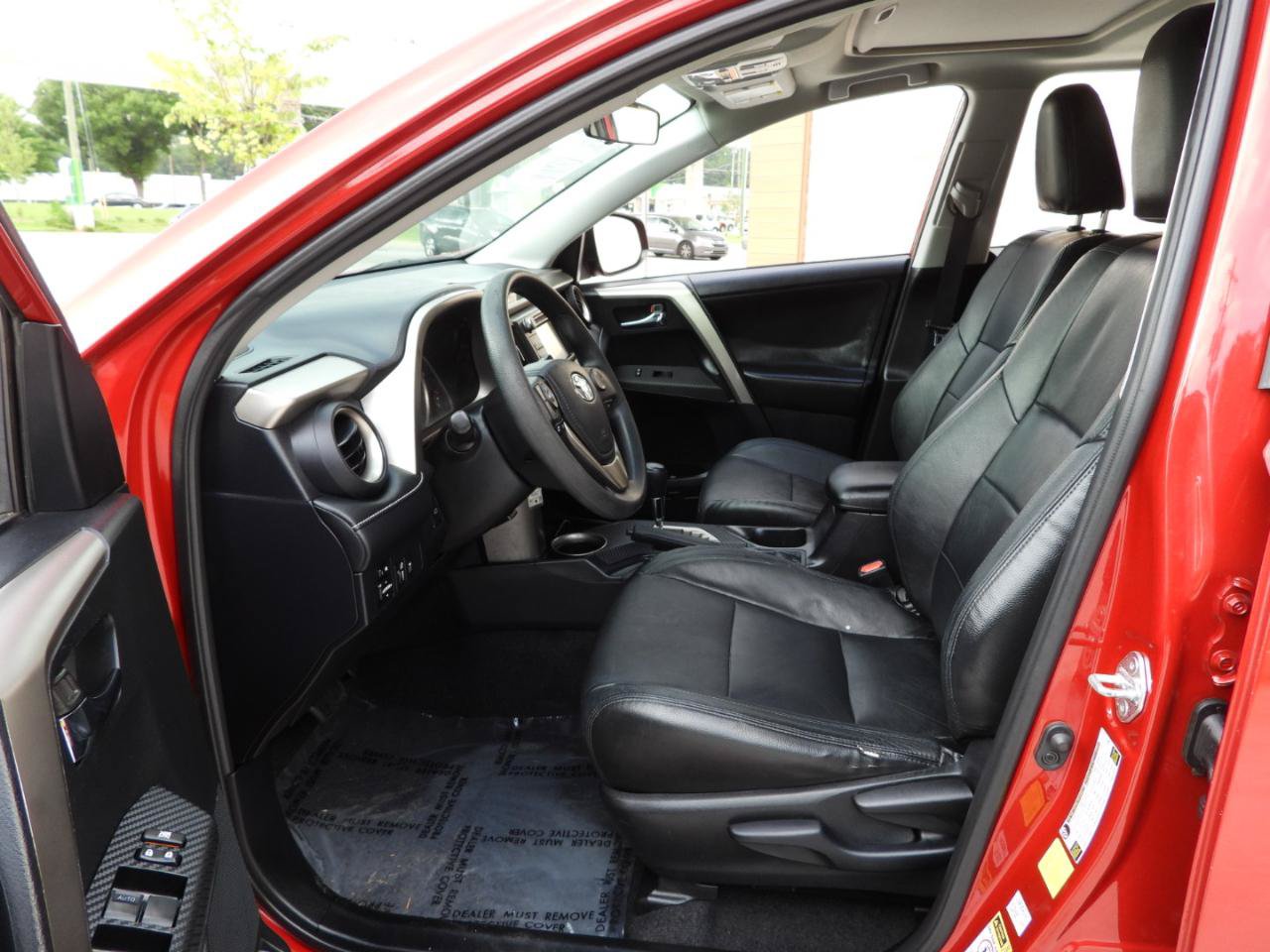 Used 2015 Toyota RAV4 XLE FWD image 43