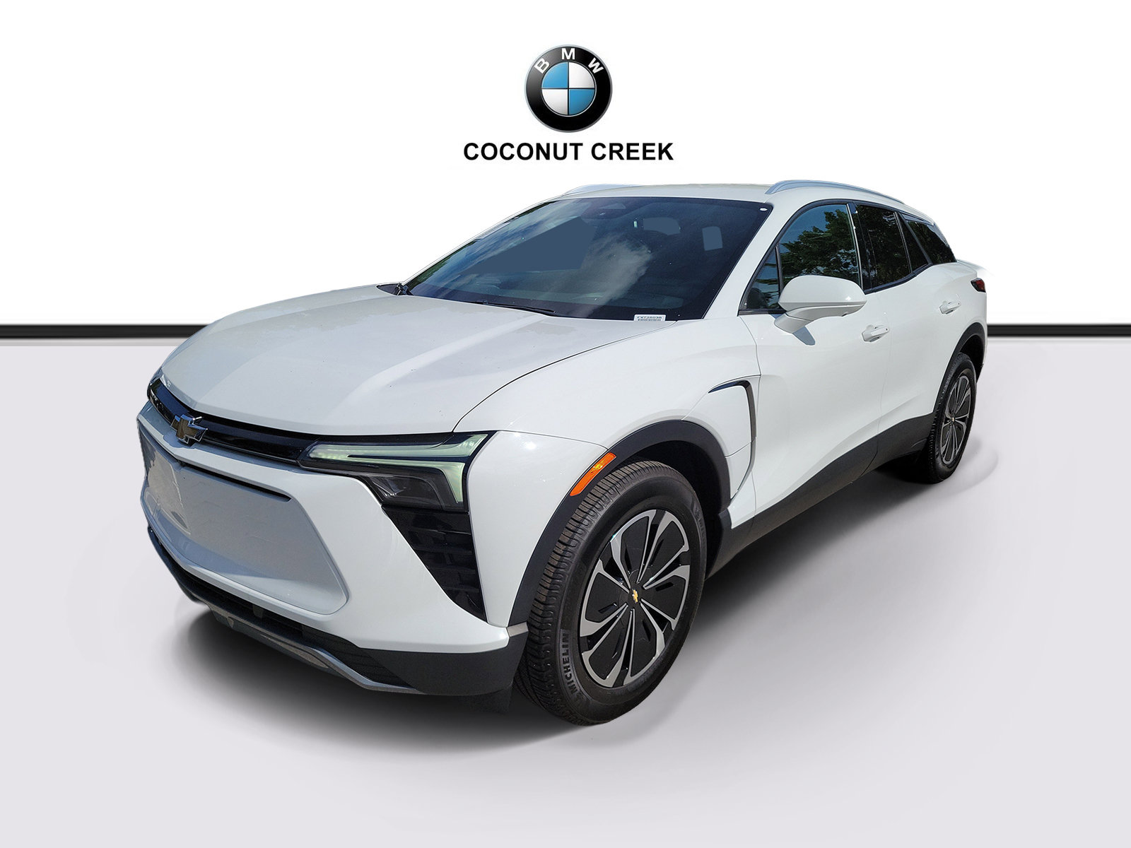 Used 2024 Chevrolet Blazer EV LT AWD/4WD image 2