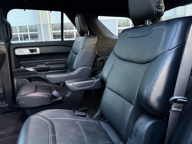 Used 2020 Ford Explorer ST w/ ST Street Pack image 21