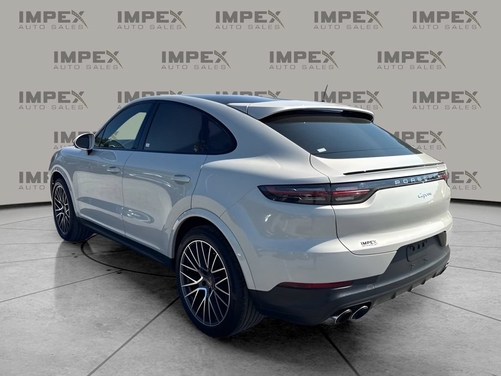 Used 2022 Porsche Cayenne Coupe AWD/4WD image 3