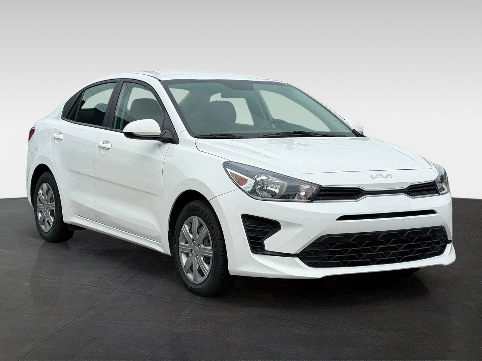 Used 2023 Kia Rio LX FWD image 3