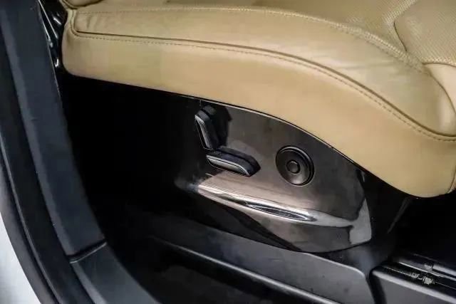 Used 2016 Tesla Model X Performance image 45