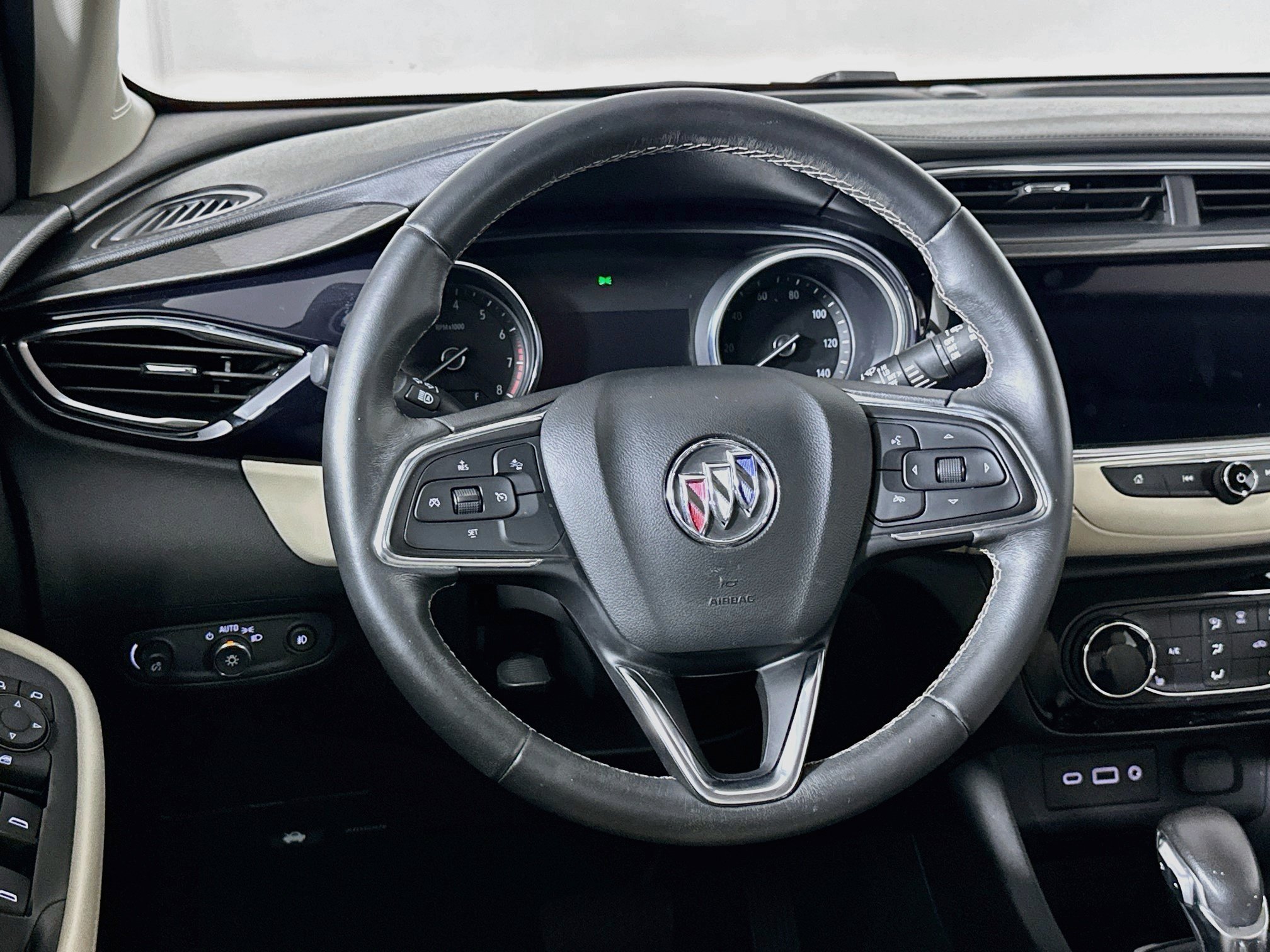 Used 2023 Buick Encore GX Preferred w/ Cold Weather Comfort Package FWD image 18