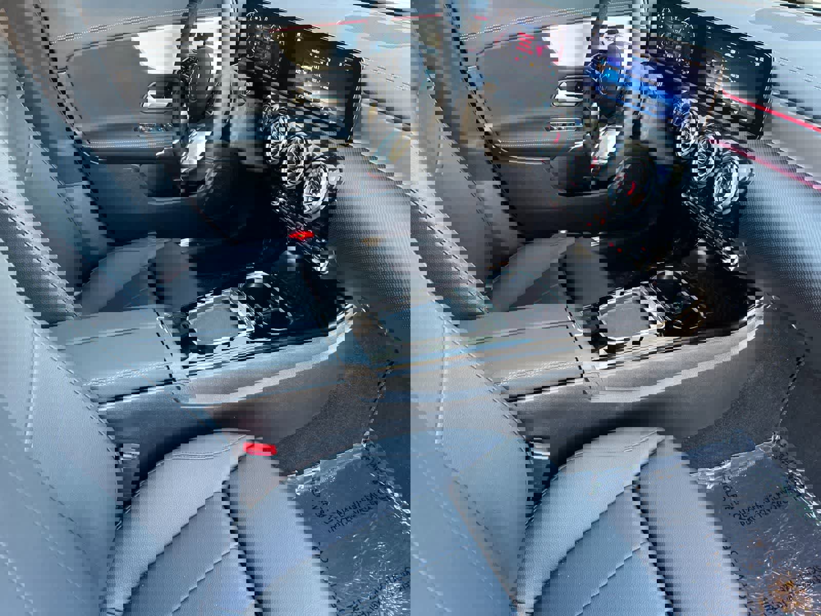 Used 2025 Mercedes-Benz CLA 250 image 16