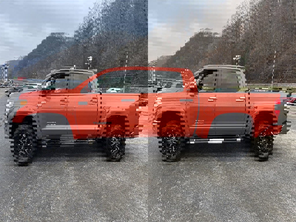 Used 2017 Toyota Tundra Limited image 9