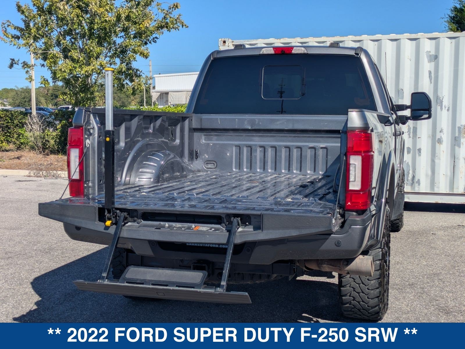 Certified 2022 Ford F250 Lariat w/ Tremor Off-Road Package AWD/4WD image 14