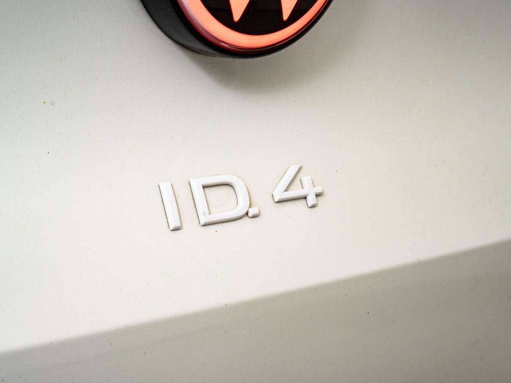Used 2023 Volkswagen ID.4 Pro S AWD/4WD image 16