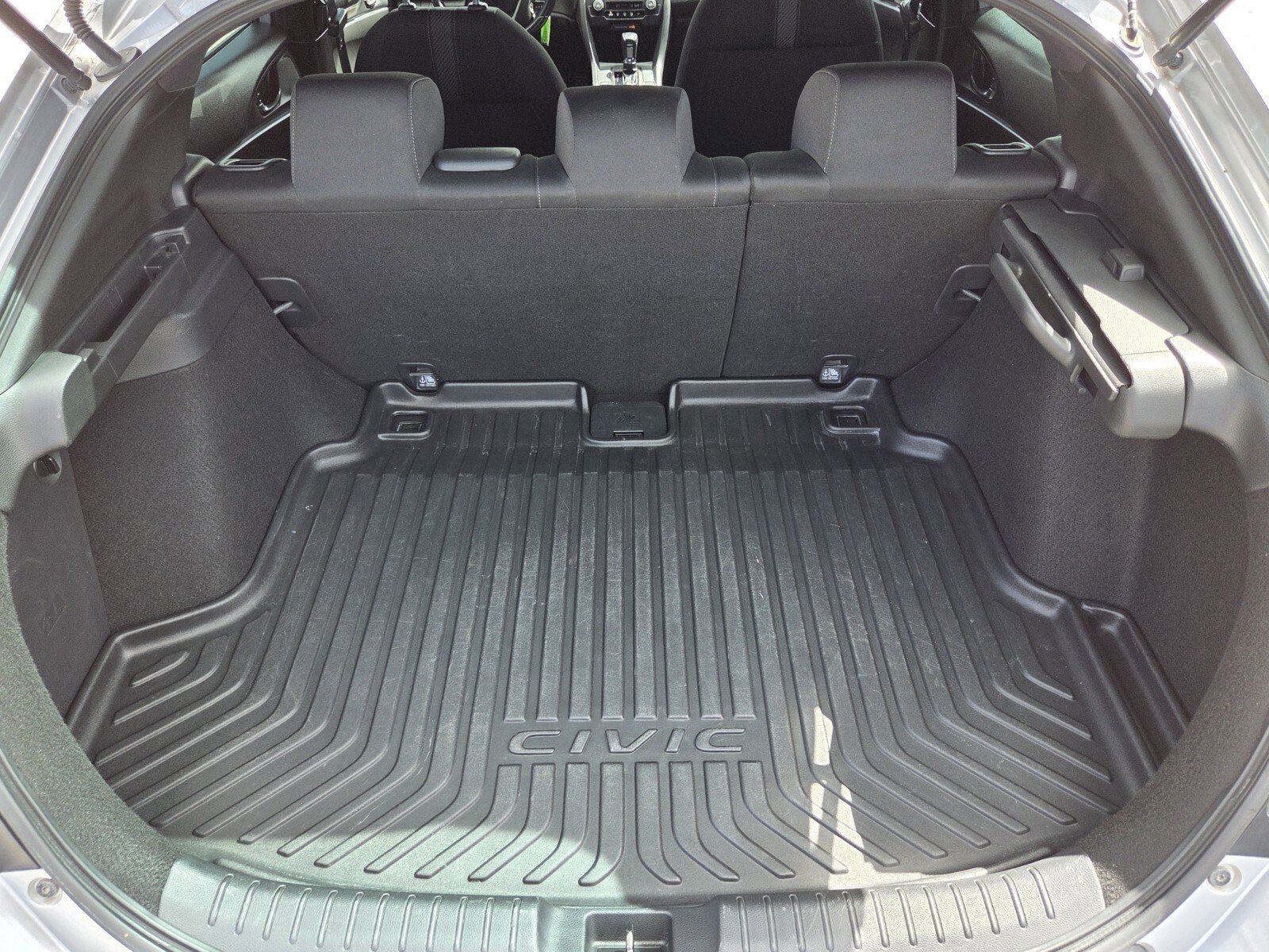 Used 2018 Honda Civic Sport image 9