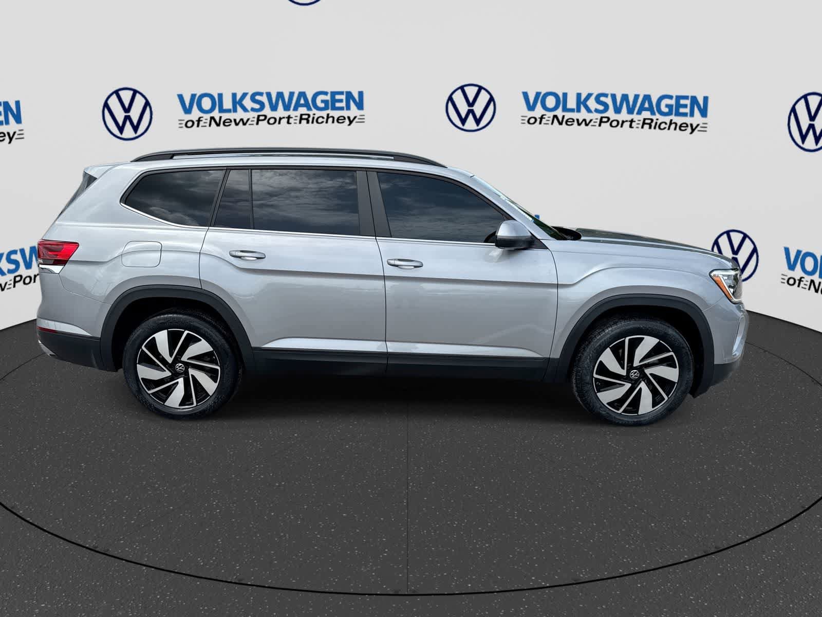 Used 2024 Volkswagen Atlas SE FWD image 15