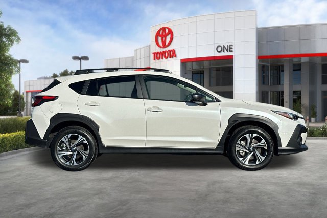 Used 2024 Subaru Crosstrek 2.0i Premium AWD/4WD image 3
