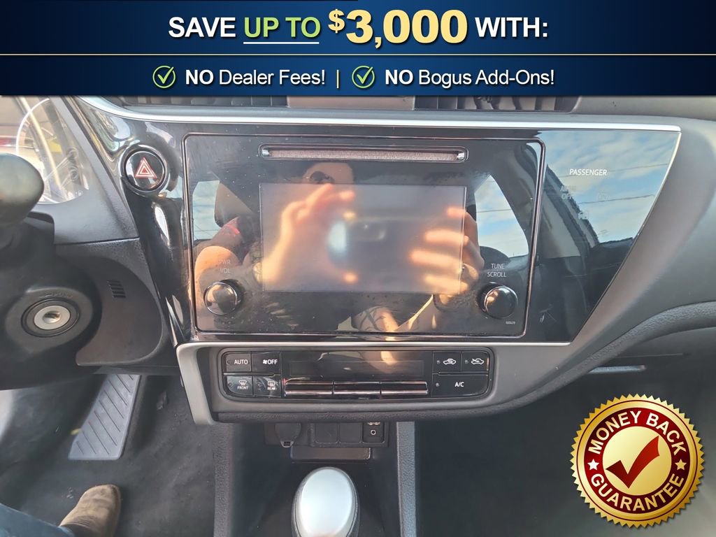 Used 2017 Toyota Corolla LE FWD image 26