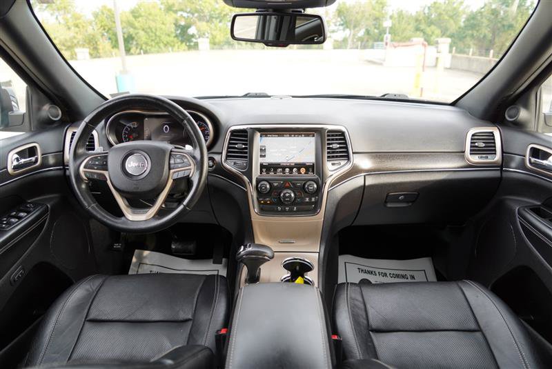 Used 2015 Jeep Grand Cherokee Limited w/ Luxury Group II AWD/4WD image 45