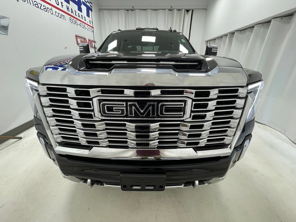 Used 2026 GMC Sierra 2500 Denali w/ Denali Reserve Package AWD/4WD image 2