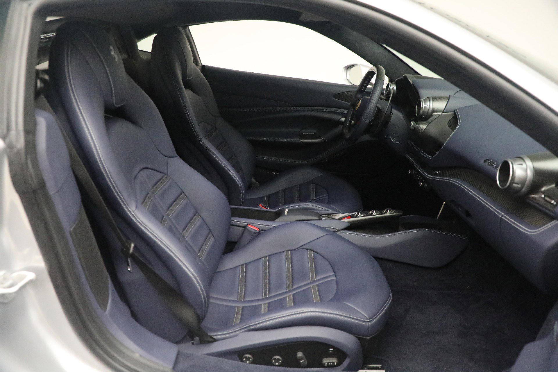 Certified 2022 Ferrari F8 Tributo image 18