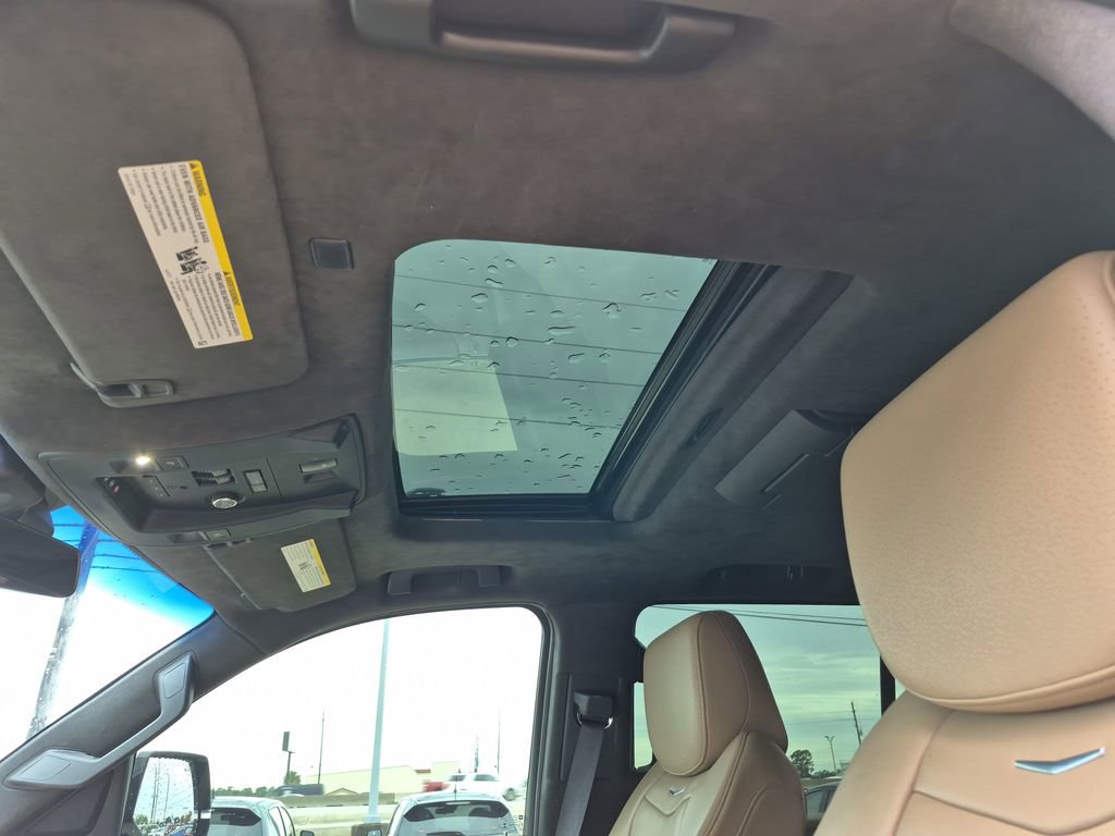 Used 2018 Cadillac Escalade Platinum image 42