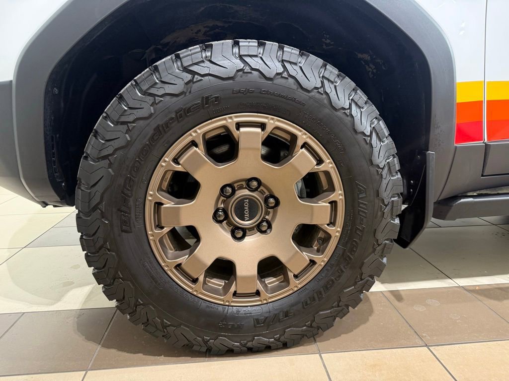 New 2025 Toyota Land Cruiser image 10