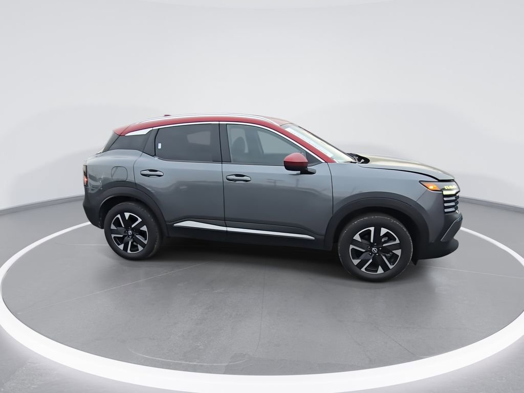 Used 2025 Nissan Kicks SV w/ SV Premium Package image 9