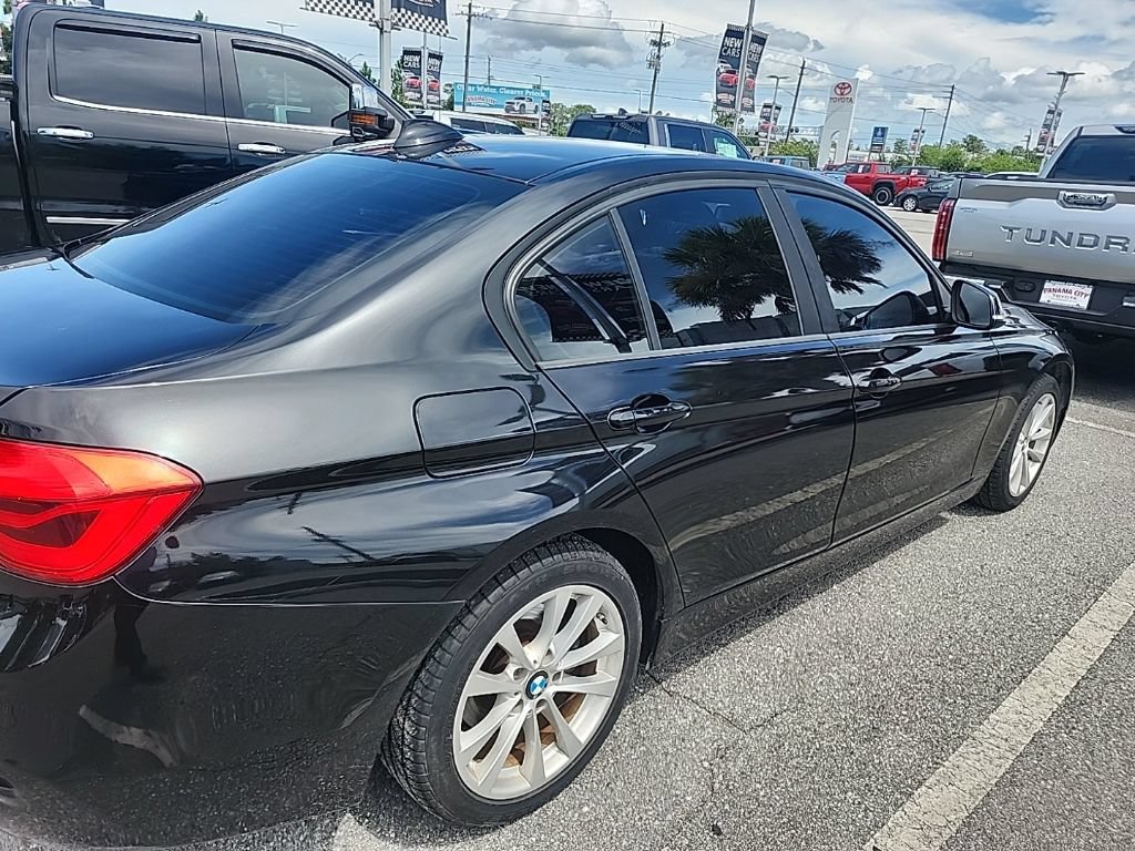 Used 2016 BMW 320i Sedan RWD image 17