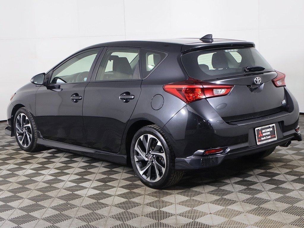 Used 2017 Toyota Corolla iM image 6
