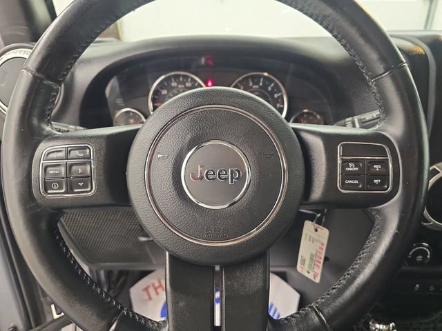 Used 2018 Jeep Wrangler Unlimited Sahara w/ Connectivity Group AWD/4WD image 27