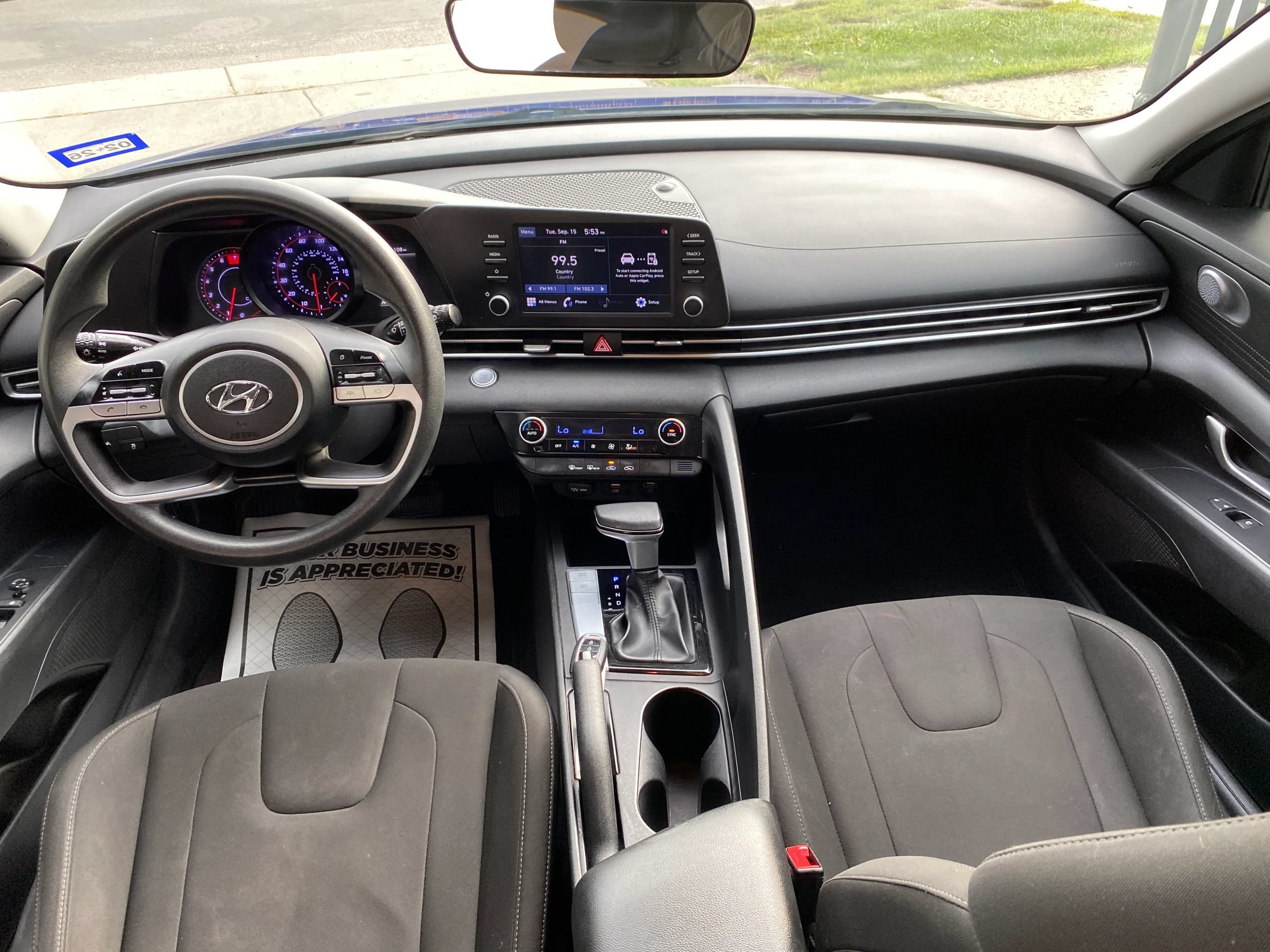 Used 2021 Hyundai Elantra SEL FWD image 4