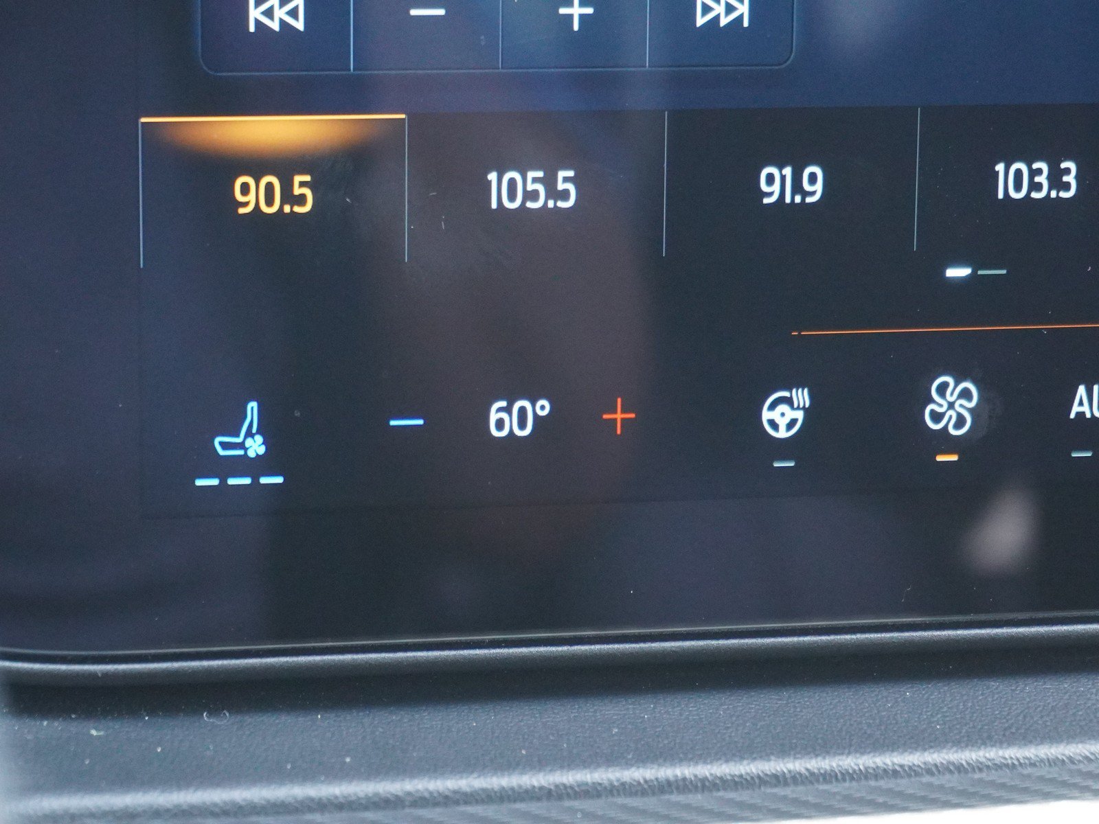 Used 2025 Ford Mustang Premium RWD image 19